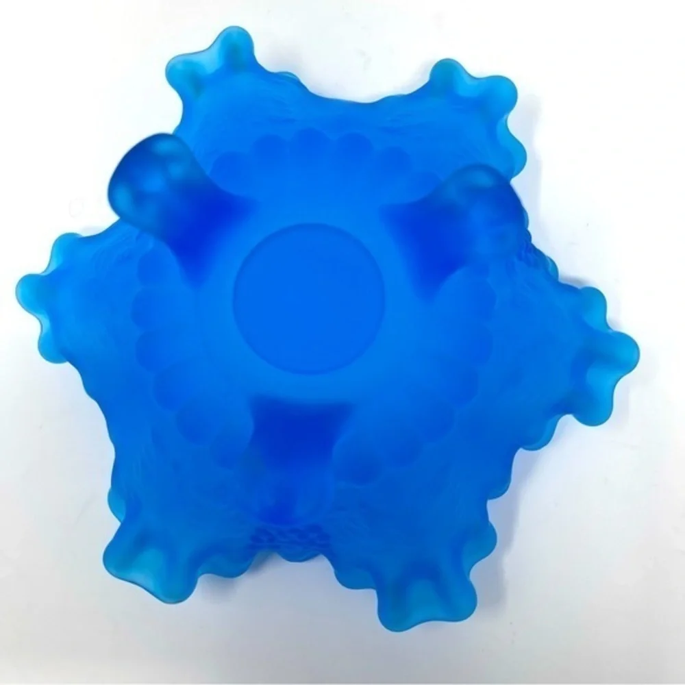 Westmoreland Blue Mist Glass‎ Paneled Grape Crimped Footed Candy Dish Vintage - Picture 6 of 8